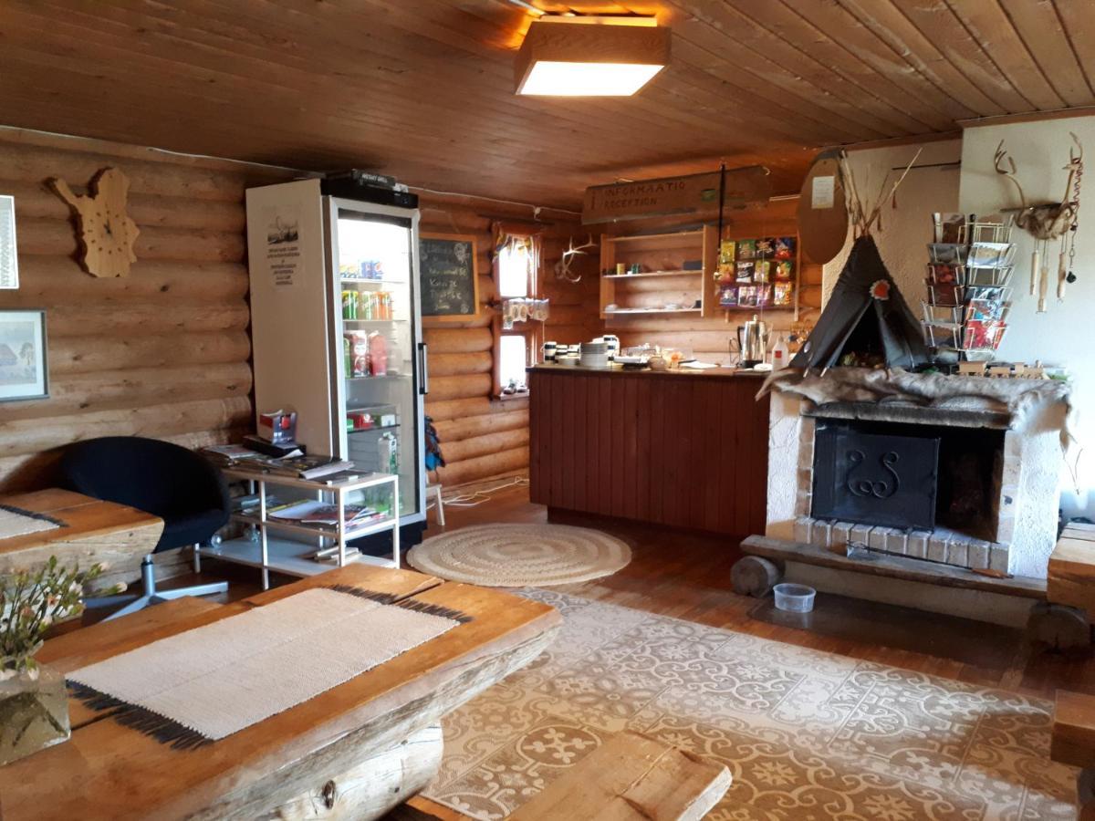 Laetasenonmajat Hotell Enontekiö Exteriör bild